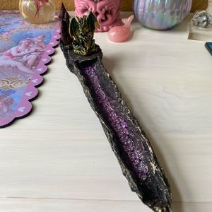 Dragon incense holder